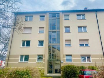 Schöne 3-Zimmer Wohnung mit Balkon, Finkenschlag 34, 90766 Fürth